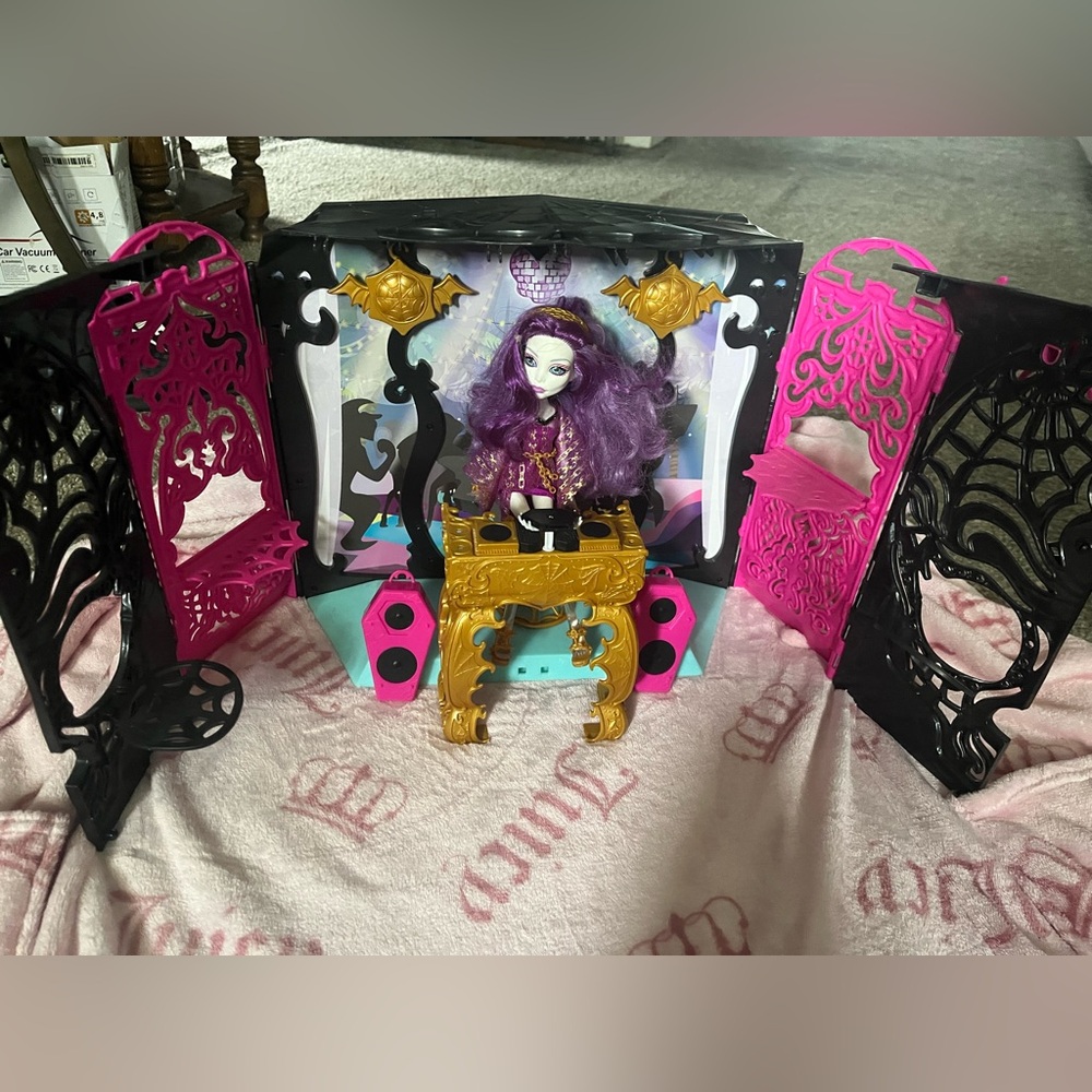 Spectra Vondergeist 13 Wishes MonsterHigh Playset